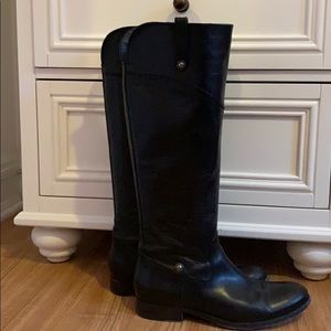 Great condition Frye black leather boots